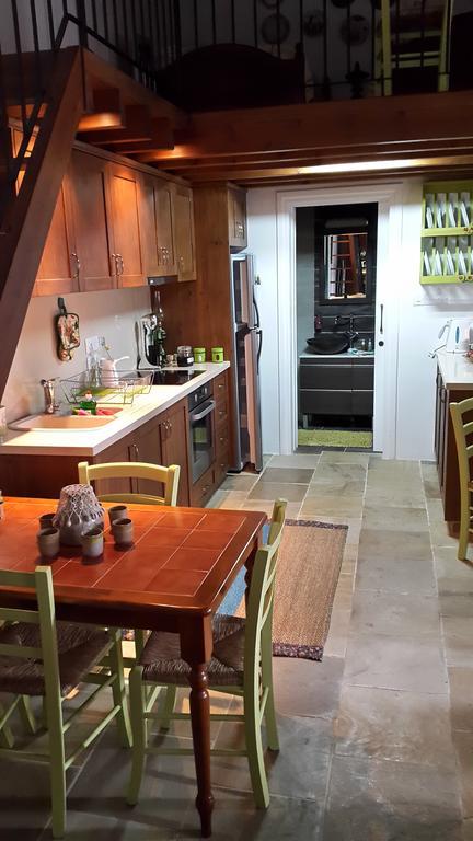 Xenios Cottages Lofou Pokoj fotografie