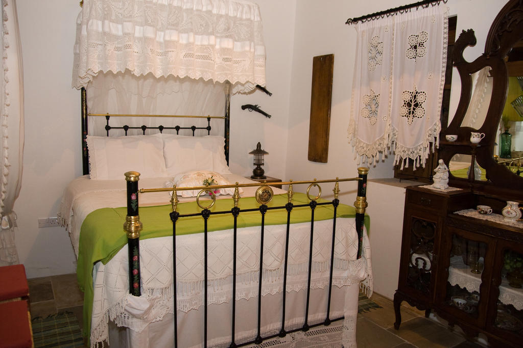 Xenios Cottages Lofou Pokoj fotografie